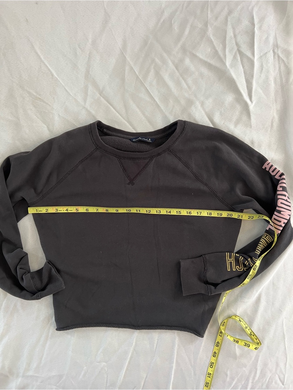 Abercrombie & Fitch Grey Cropped Sweatshirt Size M - Picture 3 of 4